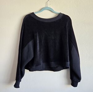 Suzie Kondi Dulia Dolman Sleeve Top Black Velour Pullover Size Small